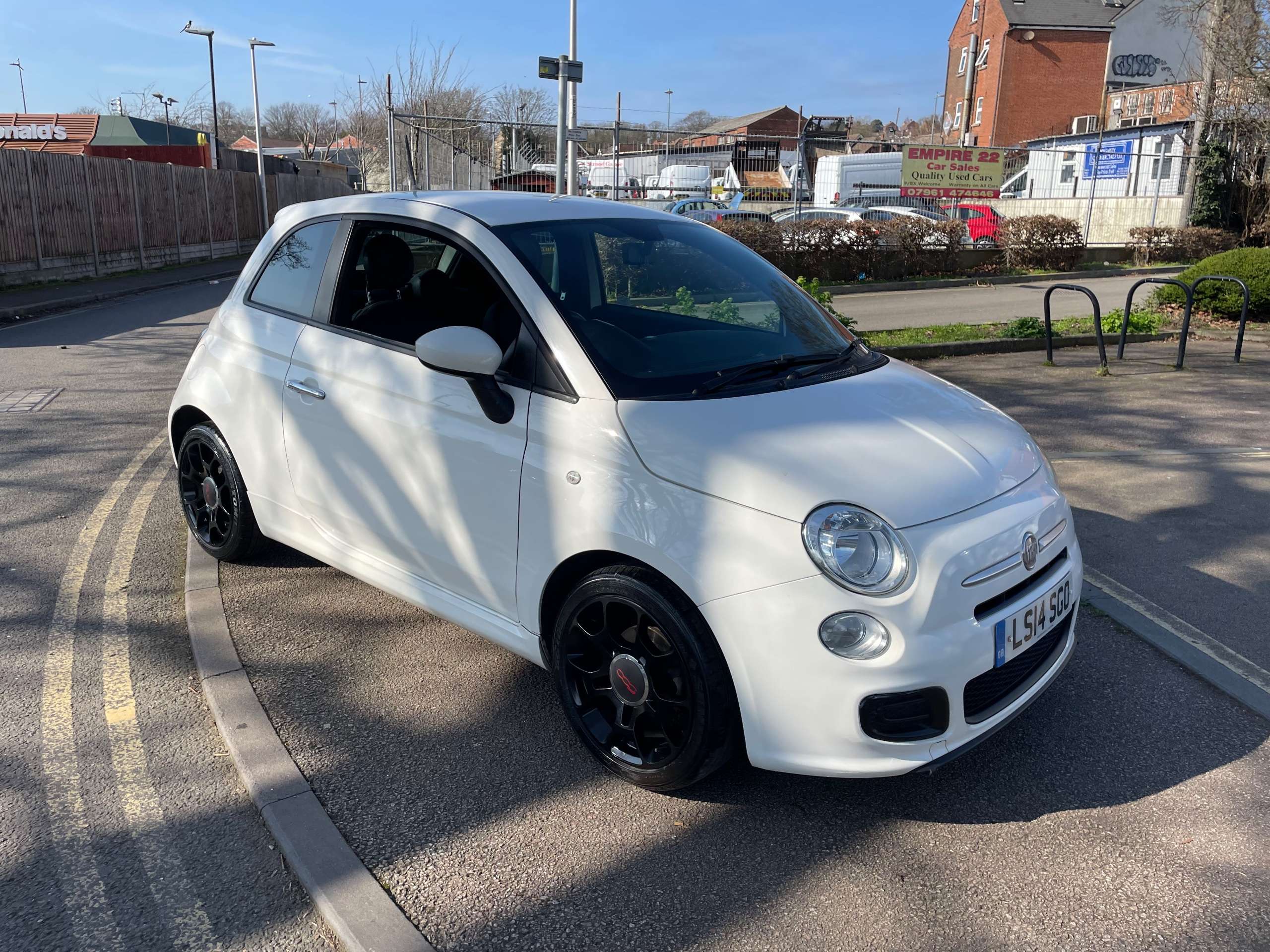 A 2014 FIAT 500 1.2 S Hatchback 3dr Petrol Manual Euro 6 (s/s) (69 bhp) A 2014 FIAT 500 1.2 S Hatchback 3dr Petrol Manual Euro 6 (s/s) (69 bhp)
