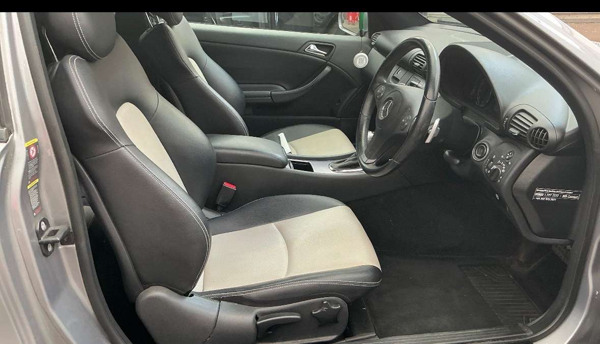 A 2010 MERCEDES-BENZ CLC CLASS 1.6 CLC160 BlueEfficiency Sport Coupe 3dr Petrol Auto Euro 4 (129 ps) A 2010 MERCEDES-BENZ CLC CLASS 1.6 CLC160 BlueEfficiency Sport Coupe 3dr Petrol Auto Euro 4 (129 ps)