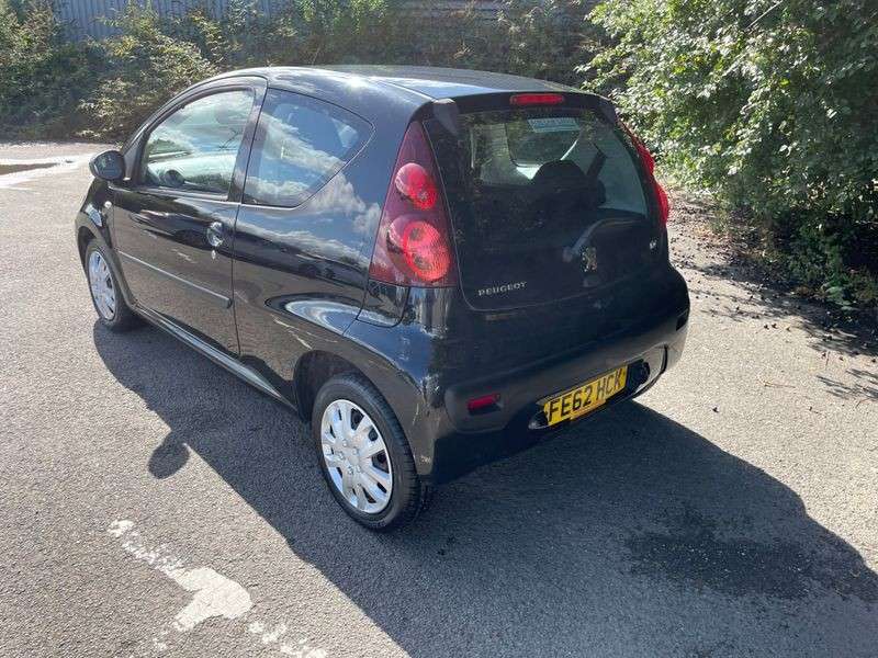 2012 PEUGEOT 107 2012 PEUGEOT 107