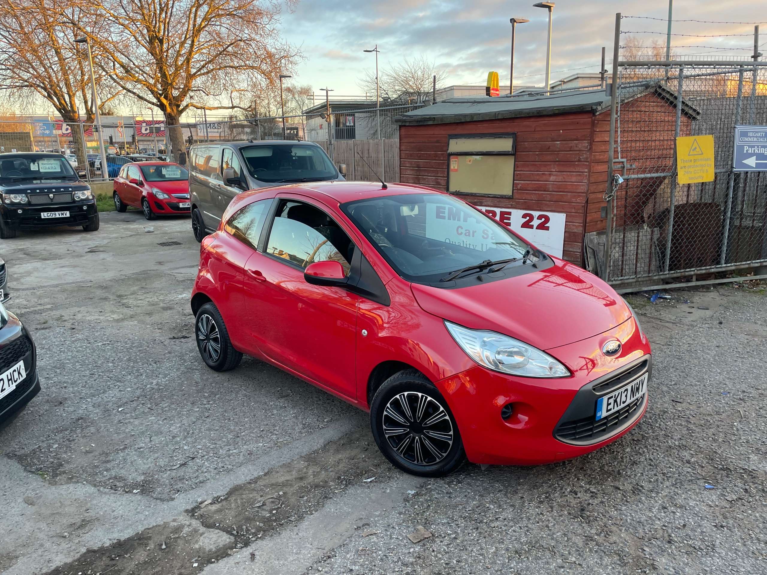 A 2013 FORD KA 1.2 Edge Hatchback 3dr Petrol Manual Euro 5 (s/s) (69 ps) A 2013 FORD KA 1.2 Edge Hatchback 3dr Petrol Manual Euro 5 (s/s) (69 ps)