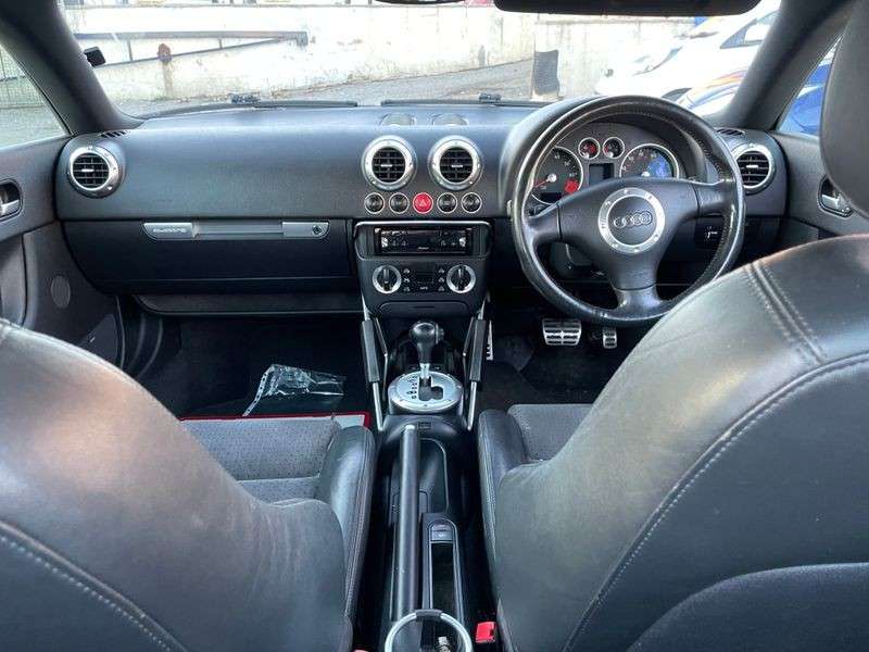 2004 AUDI TT 2004 AUDI TT