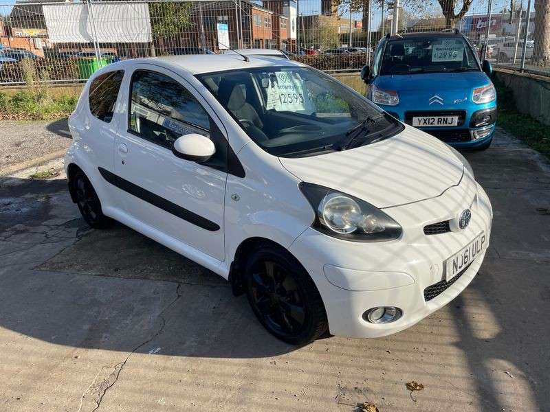 Check out this Toyota Aygo 2011 Petrol Manual