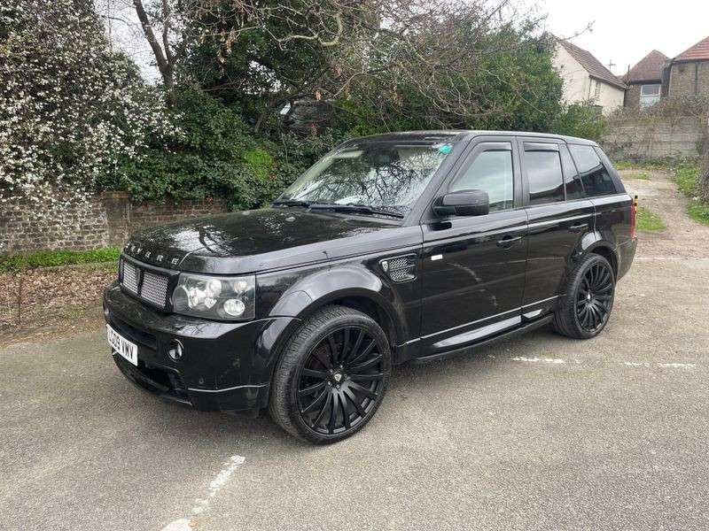 A 2009 LAND ROVER RANGE ROVER SPORT 2.7 TD V6 Stormer SE Station Wagon 5dr Diesel Automatic (265 g/km, 187 bhp) A 2009 LAND ROVER RANGE ROVER SPORT 2.7 TD V6 Stormer SE Station Wagon 5dr Diesel Automatic (265 g/km, 187 bhp)
