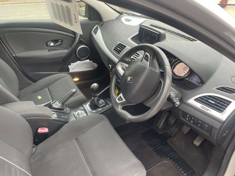 2012 RENAULT MEGANE 2012 RENAULT MEGANE