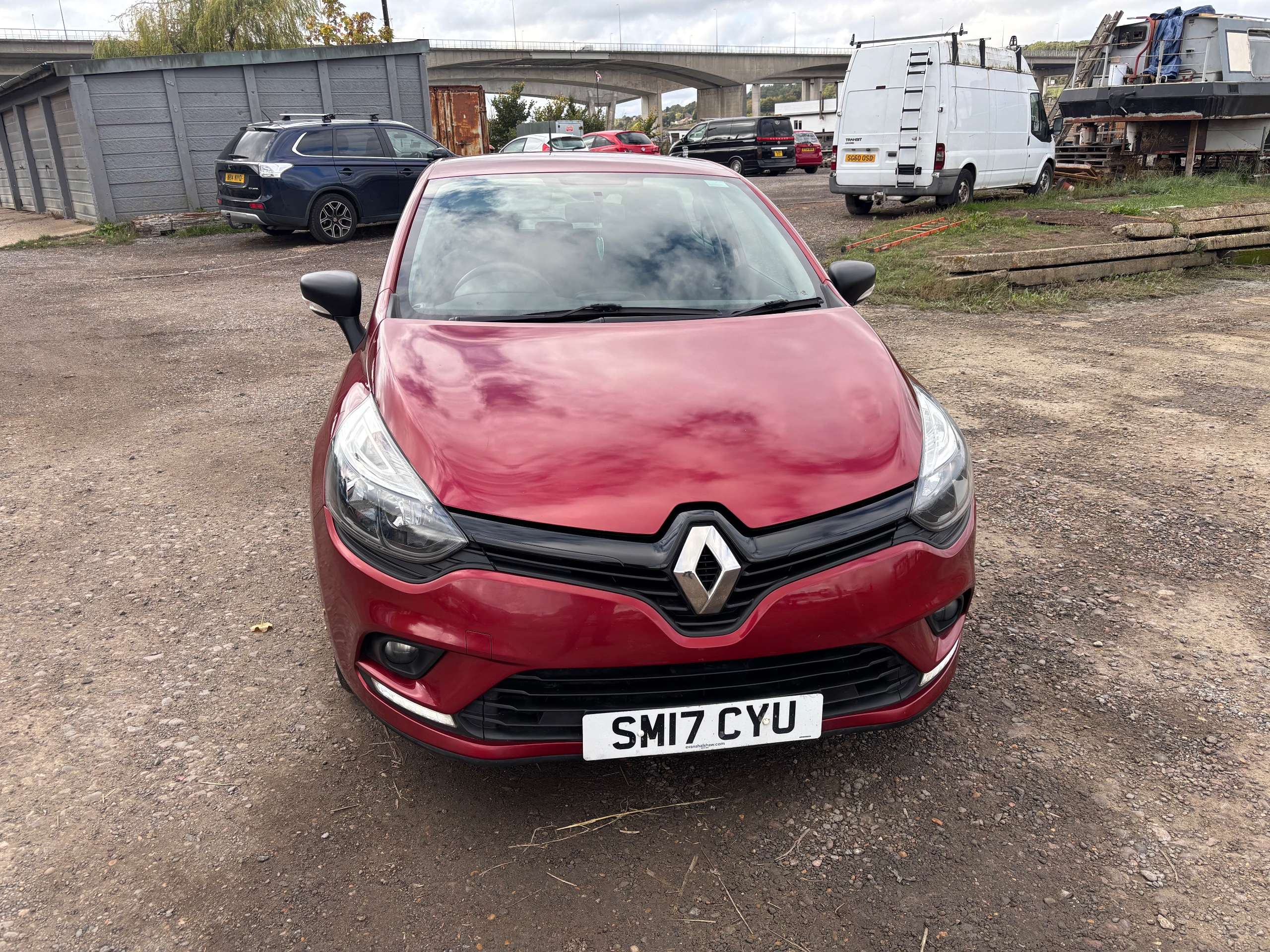 A 2017 RENAULT CLIO 1.2 16V Play Hatchback 5dr Petrol Manual Euro 6 (75 ps) A 2017 RENAULT CLIO 1.2 16V Play Hatchback 5dr Petrol Manual Euro 6 (75 ps)