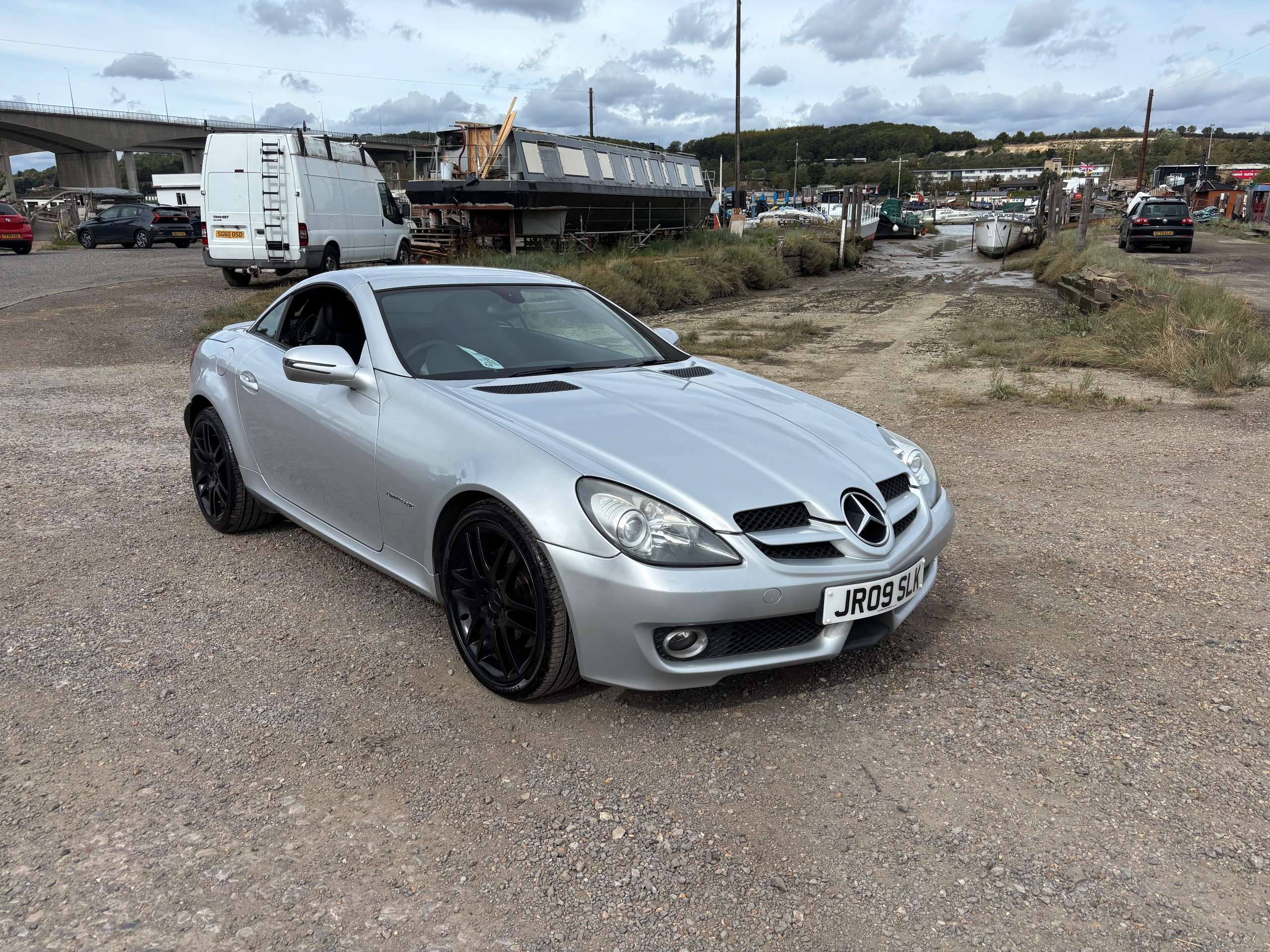 A 2009 MERCEDES-BENZ SLK 1.8 SLK200K Convertible 2dr Petrol Tiptronic Euro 4 (184 ps) A 2009 MERCEDES-BENZ SLK 1.8 SLK200K Convertible 2dr Petrol Tiptronic Euro 4 (184 ps)