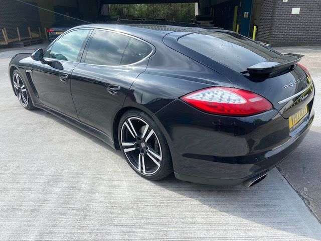 2012 PORSCHE PANAMERA 2012 PORSCHE PANAMERA