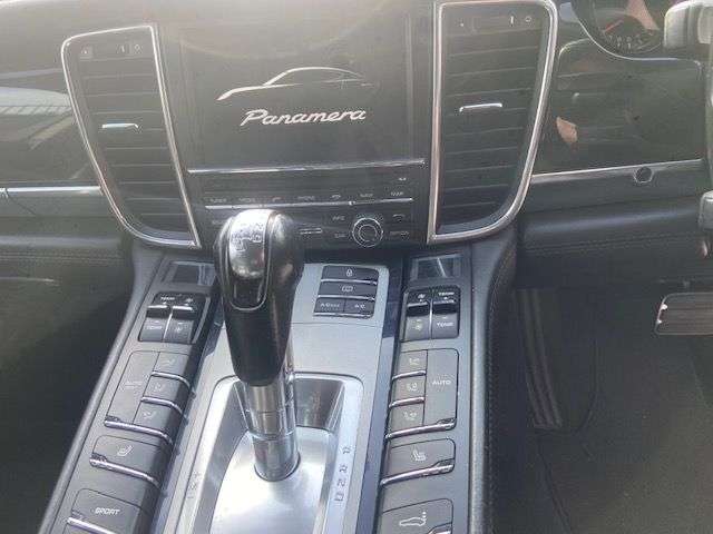 2012 PORSCHE PANAMERA 2012 PORSCHE PANAMERA