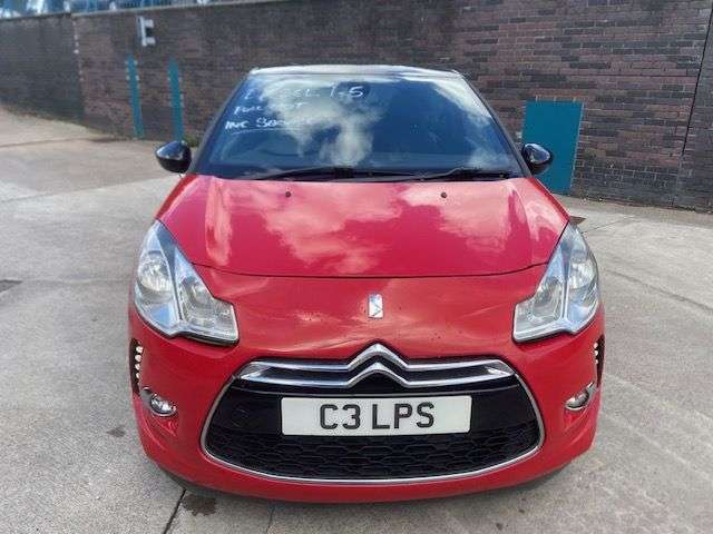 A 2012 CITROEN DS3 1.6 e-HDi Airdream DStyle Plus Hatchback 3dr Diesel Manual Euro 5 (s/s) (90 A 2012 CITROEN DS3 1.6 e-HDi Airdream DStyle Plus Hatchback 3dr Diesel Manual Euro 5 (s/s) (90