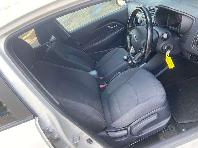 2015 KIA RIO 2015 KIA RIO