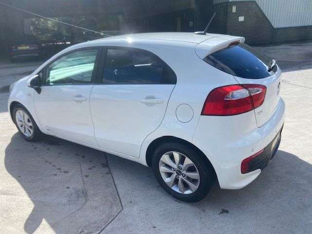 2015 KIA RIO 2015 KIA RIO