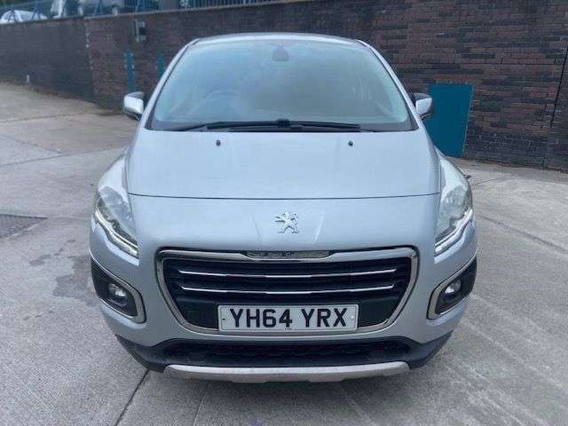 A 2014 PEUGEOT 3008 1.6 e-HDi Active SUV 5dr Diesel EGC Euro 5 (s/s) (115 ps) A 2014 PEUGEOT 3008 1.6 e-HDi Active SUV 5dr Diesel EGC Euro 5 (s/s) (115 ps)