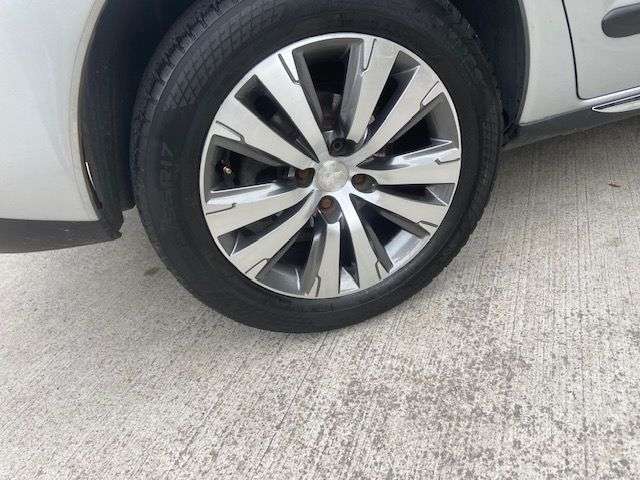 2014 PEUGEOT 3008 2014 PEUGEOT 3008