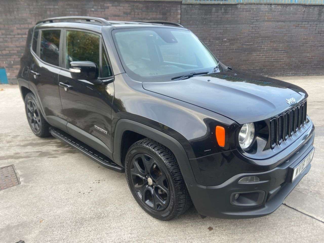A 2018 JEEP RENEGADE 1.6 MultiJetII Limited SUV 5dr Diesel Manual Euro 6 (s/s) (120 ps) A 2018 JEEP RENEGADE 1.6 MultiJetII Limited SUV 5dr Diesel Manual Euro 6 (s/s) (120 ps)