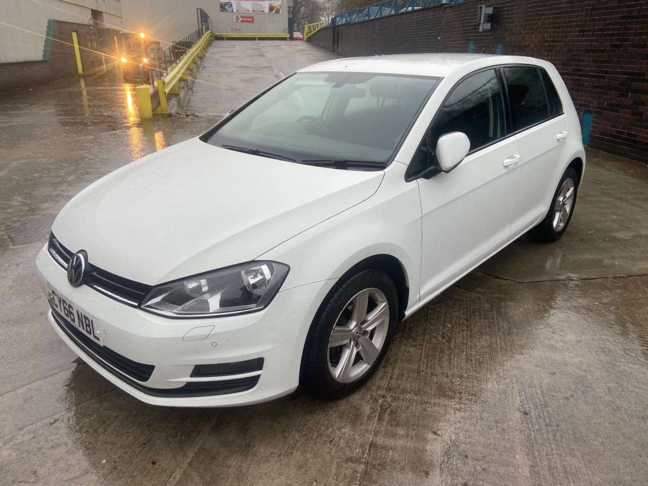 2017 VOLKSWAGEN GOLF 2017 VOLKSWAGEN GOLF