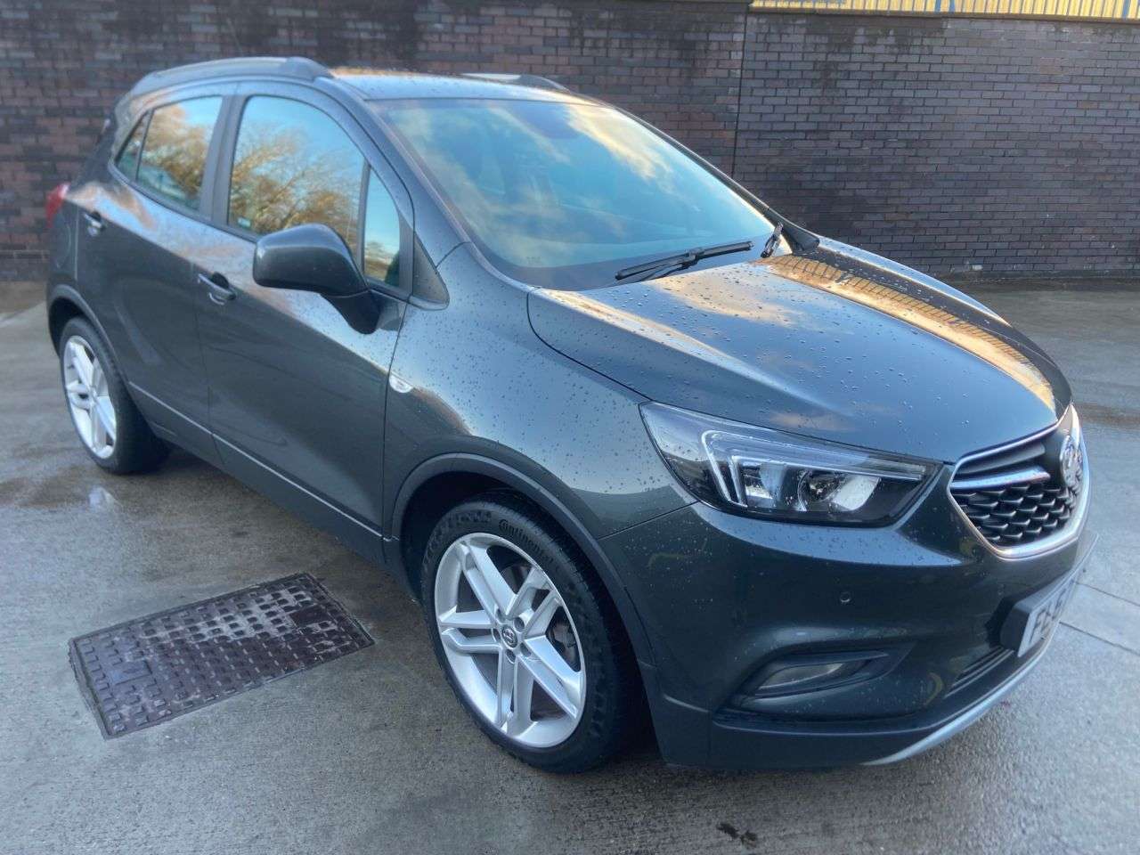 A 2017 VAUXHALL MOKKA X 1.6 CDTi Design Nav SUV 5dr Diesel Auto Euro 6 (136 ps) A 2017 VAUXHALL MOKKA X 1.6 CDTi Design Nav SUV 5dr Diesel Auto Euro 6 (136 ps)