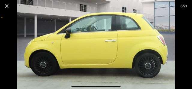 A 2011 FIAT 500 0.9 TwinAir Lounge Hatchback 3dr Petrol Dualogic Euro 5 (s/s) (85 bhp) A 2011 FIAT 500 0.9 TwinAir Lounge Hatchback 3dr Petrol Dualogic Euro 5 (s/s) (85 bhp)