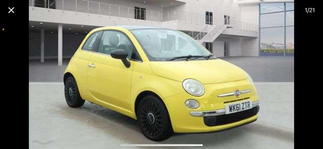A 2011 FIAT 500 0.9 TwinAir Lounge Hatchback 3dr Petrol Dualogic Euro 5 (s/s) (85 bhp) A 2011 FIAT 500 0.9 TwinAir Lounge Hatchback 3dr Petrol Dualogic Euro 5 (s/s) (85 bhp)
