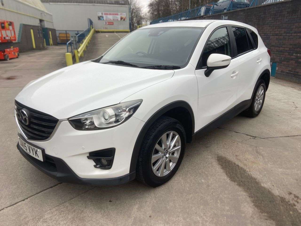 A 2015 MAZDA CX-5 2.2 SKYACTIV-D SE-L Nav SUV 5dr Diesel Auto 4WD Euro 6 (s/s) (150 ps) A 2015 MAZDA CX-5 2.2 SKYACTIV-D SE-L Nav SUV 5dr Diesel Auto 4WD Euro 6 (s/s) (150 ps)
