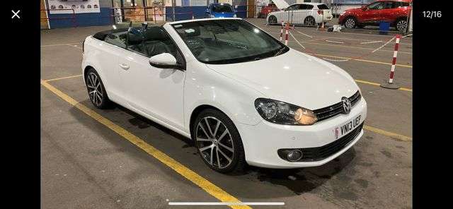 A 2013 VOLKSWAGEN GOLF 2.0 TDI BlueMotion Tech GT Cabriolet 2dr Diesel Manual Euro 5 (s/s) (140 ps A 2013 VOLKSWAGEN GOLF 2.0 TDI BlueMotion Tech GT Cabriolet 2dr Diesel Manual Euro 5 (s/s) (140 ps
