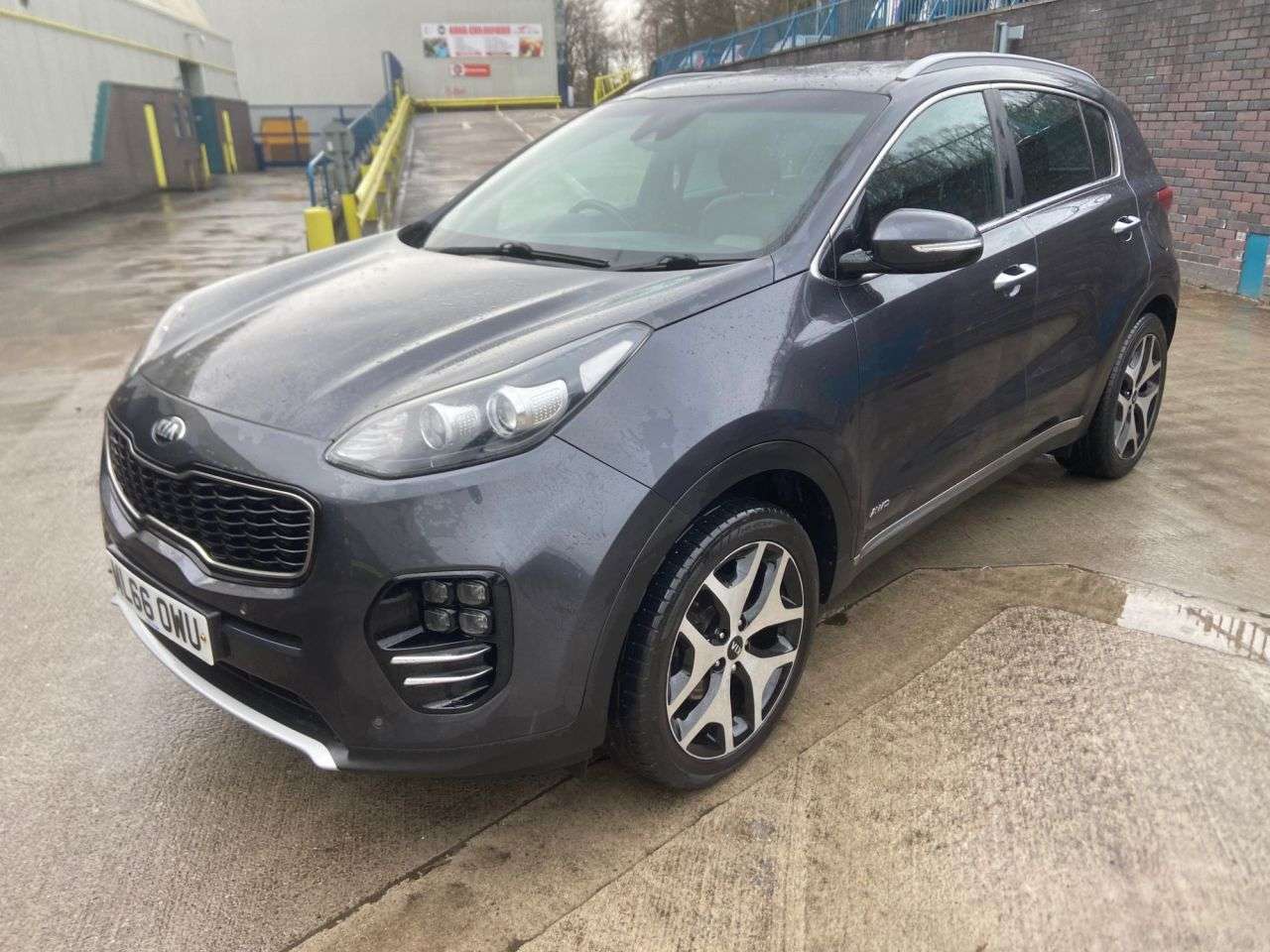 A 2016 KIA SPORTAGE 2.0 CRDi GT-Line SUV 5dr Diesel Manual AWD Euro 6 (134 bhp) A 2016 KIA SPORTAGE 2.0 CRDi GT-Line SUV 5dr Diesel Manual AWD Euro 6 (134 bhp)