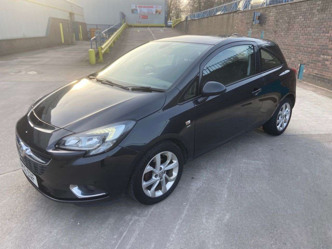 A 2016 VAUXHALL CORSA 1.4i ecoFLEX SRi Hatchback 3dr Petrol Manual Euro 6 (75 ps) A 2016 VAUXHALL CORSA 1.4i ecoFLEX SRi Hatchback 3dr Petrol Manual Euro 6 (75 ps)