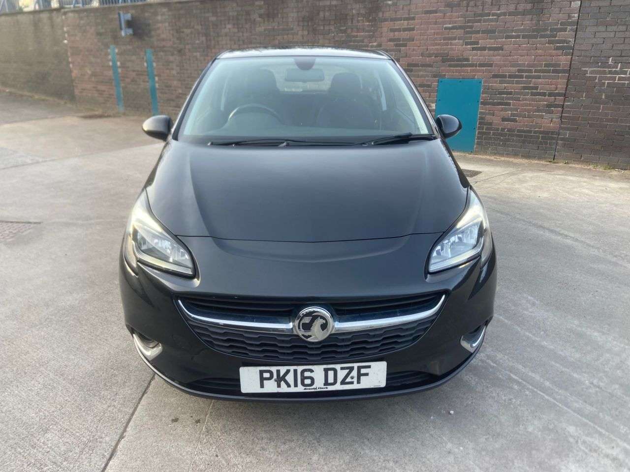 A 2016 VAUXHALL CORSA 1.4i ecoFLEX SRi Hatchback 3dr Petrol Manual Euro 6 (75 ps) A 2016 VAUXHALL CORSA 1.4i ecoFLEX SRi Hatchback 3dr Petrol Manual Euro 6 (75 ps)
