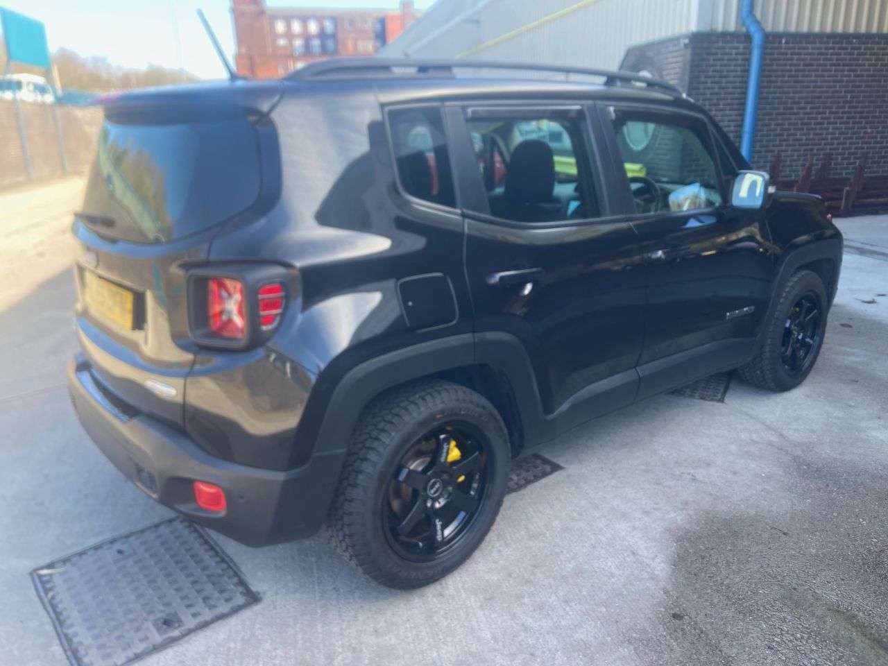 A 2015 JEEP RENEGADE 1.6 MultiJetII Longitude SUV 5dr Diesel Manual Euro 6 (s/s) (120 ps) A 2015 JEEP RENEGADE 1.6 MultiJetII Longitude SUV 5dr Diesel Manual Euro 6 (s/s) (120 ps)