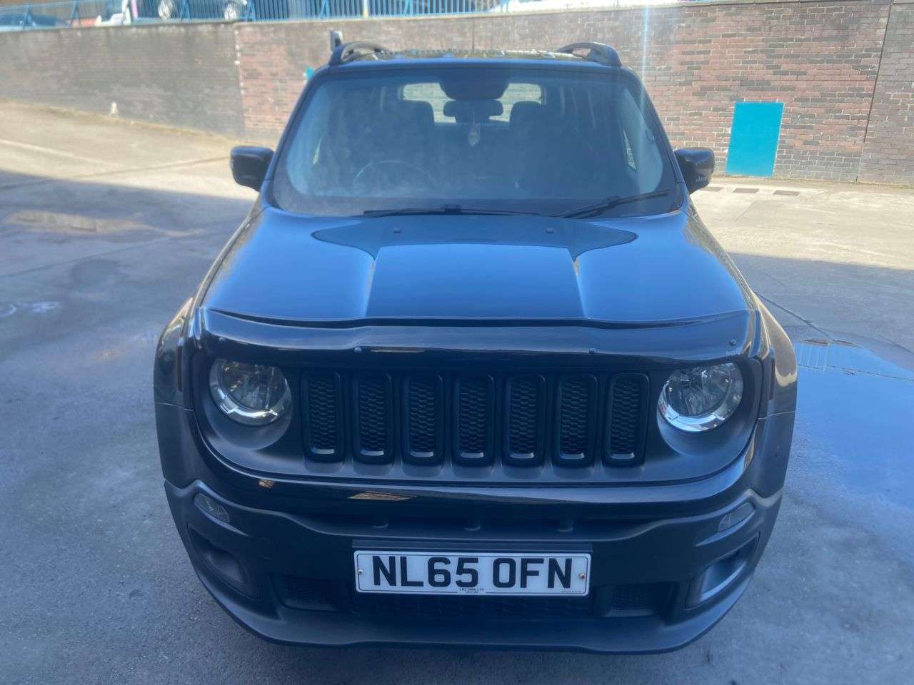 A 2015 JEEP RENEGADE 1.6 MultiJetII Longitude SUV 5dr Diesel Manual Euro 6 (s/s) (120 ps) A 2015 JEEP RENEGADE 1.6 MultiJetII Longitude SUV 5dr Diesel Manual Euro 6 (s/s) (120 ps)