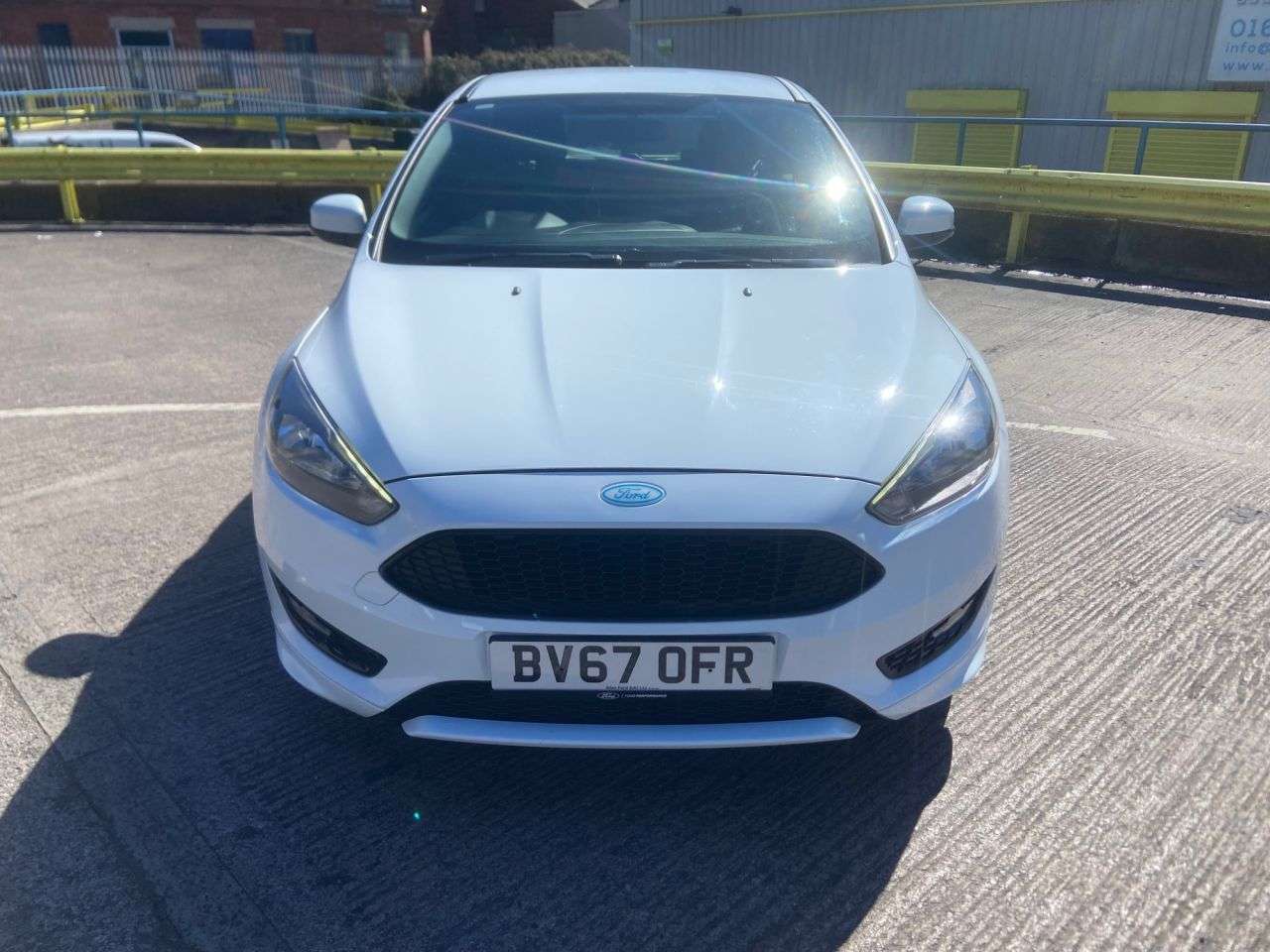 A 2017 FORD FOCUS 1.0T EcoBoost ST-Line Hatchback 5dr Petrol Manual Euro 6 (s/s) (140 ps) A 2017 FORD FOCUS 1.0T EcoBoost ST-Line Hatchback 5dr Petrol Manual Euro 6 (s/s) (140 ps)