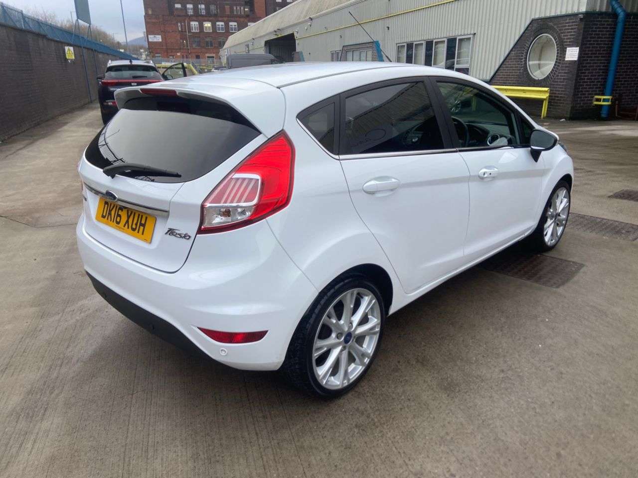 A 2016 FORD FIESTA 1.0T EcoBoost Titanium X Hatchback 5dr Petrol Manual Euro 6 (s/s) (125 ps) A 2016 FORD FIESTA 1.0T EcoBoost Titanium X Hatchback 5dr Petrol Manual Euro 6 (s/s) (125 ps)
