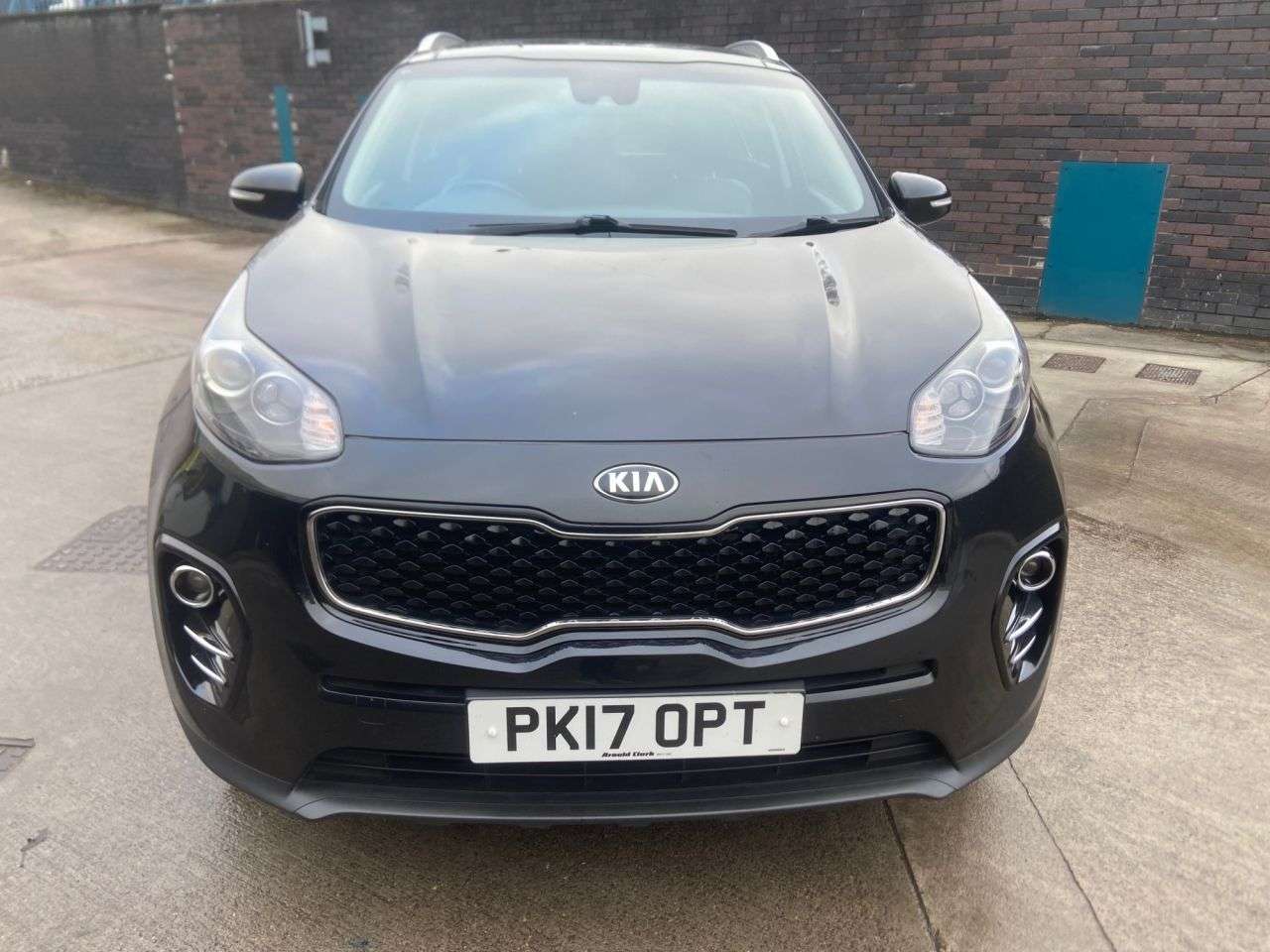 A 2017 KIA SPORTAGE 1.7 CRDi 3 SUV 5dr Diesel Manual Euro 6 (s/s) (114 bhp) A 2017 KIA SPORTAGE 1.7 CRDi 3 SUV 5dr Diesel Manual Euro 6 (s/s) (114 bhp)