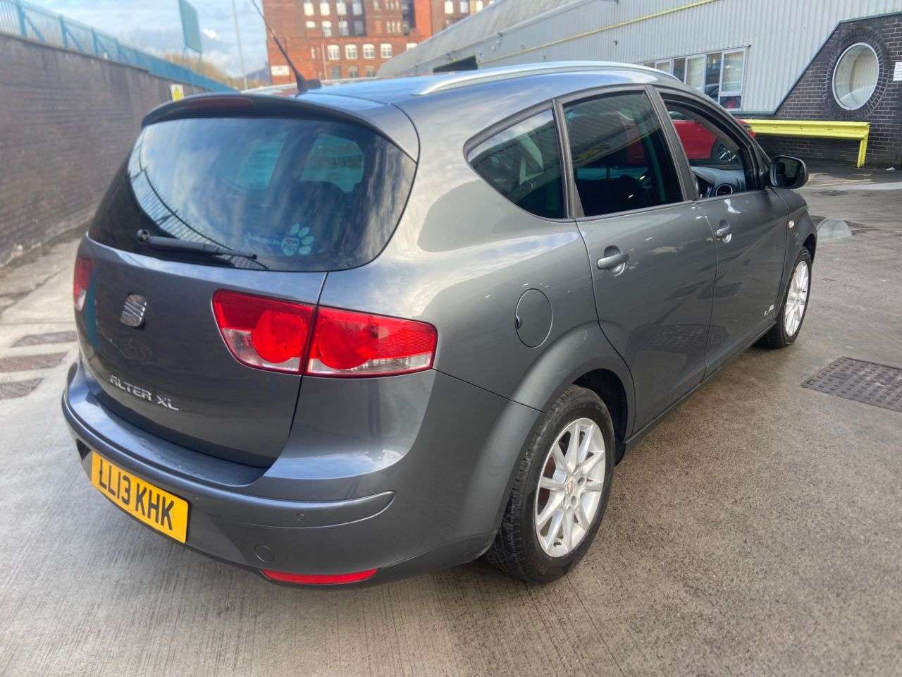 A 2013 SEAT ALTEA XL 1.6 TDI CR SE Copa MPV 5dr Diesel DSG Euro 5 (105 ps) A 2013 SEAT ALTEA XL 1.6 TDI CR SE Copa MPV 5dr Diesel DSG Euro 5 (105 ps)