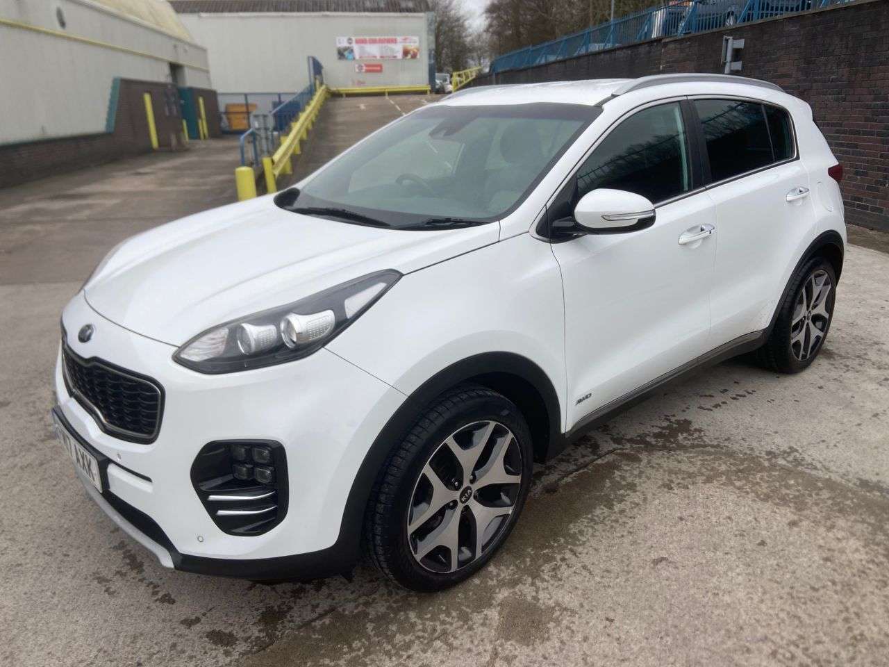 A 2017 KIA SPORTAGE 2.0 CRDi GT-Line SUV 5dr Diesel Manual AWD Euro 6 (134 bhp) A 2017 KIA SPORTAGE 2.0 CRDi GT-Line SUV 5dr Diesel Manual AWD Euro 6 (134 bhp)