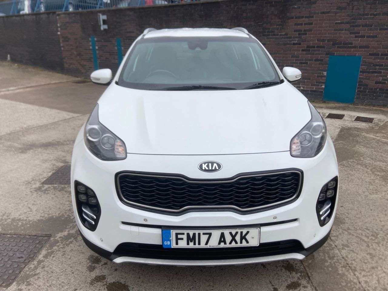 A 2017 KIA SPORTAGE 2.0 CRDi GT-Line SUV 5dr Diesel Manual AWD Euro 6 (134 bhp) A 2017 KIA SPORTAGE 2.0 CRDi GT-Line SUV 5dr Diesel Manual AWD Euro 6 (134 bhp)