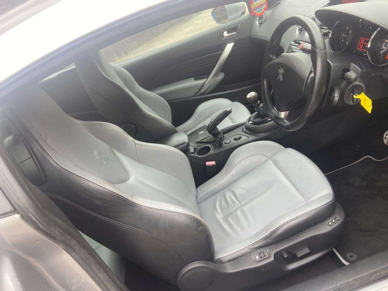 2013 PEUGEOT RCZ 2013 PEUGEOT RCZ