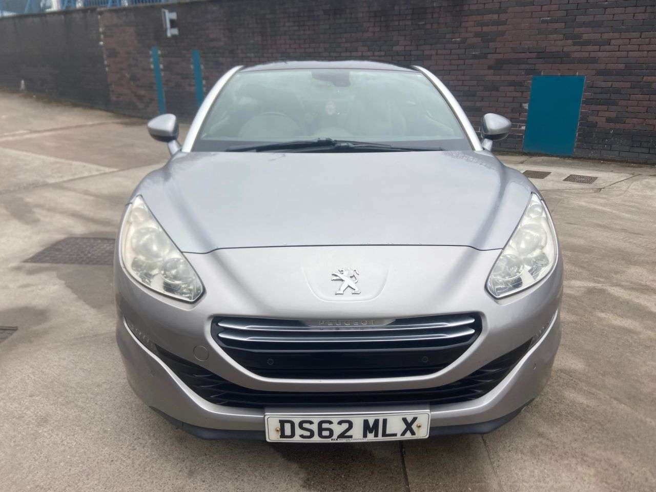 A 2013 PEUGEOT RCZ 2.0 HDi GT Coupe 2dr Diesel Manual Euro 5 (163 ps) A 2013 PEUGEOT RCZ 2.0 HDi GT Coupe 2dr Diesel Manual Euro 5 (163 ps)