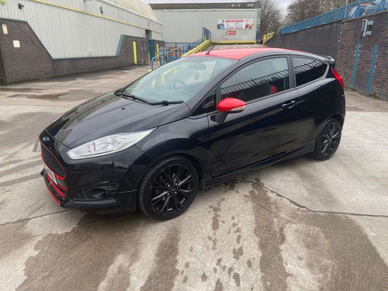 A 2016 FORD FIESTA 1.0T EcoBoost Zetec S Hatchback 3dr Petrol Manual Euro 6 (s/s) (140 ps) A 2016 FORD FIESTA 1.0T EcoBoost Zetec S Hatchback 3dr Petrol Manual Euro 6 (s/s) (140 ps)
