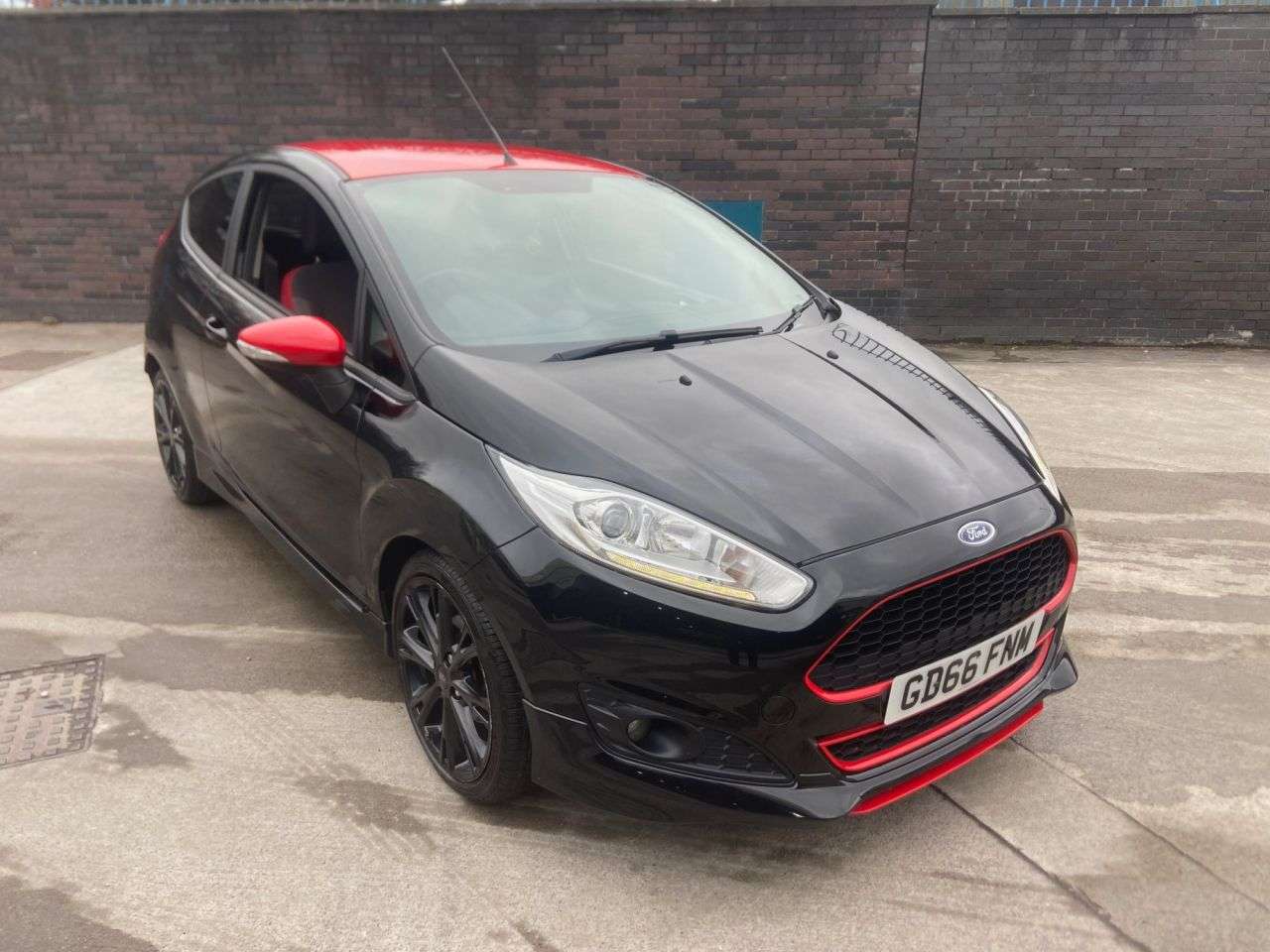 A 2016 FORD FIESTA 1.0T EcoBoost Zetec S Hatchback 3dr Petrol Manual Euro 6 (s/s) (140 ps) A 2016 FORD FIESTA 1.0T EcoBoost Zetec S Hatchback 3dr Petrol Manual Euro 6 (s/s) (140 ps)