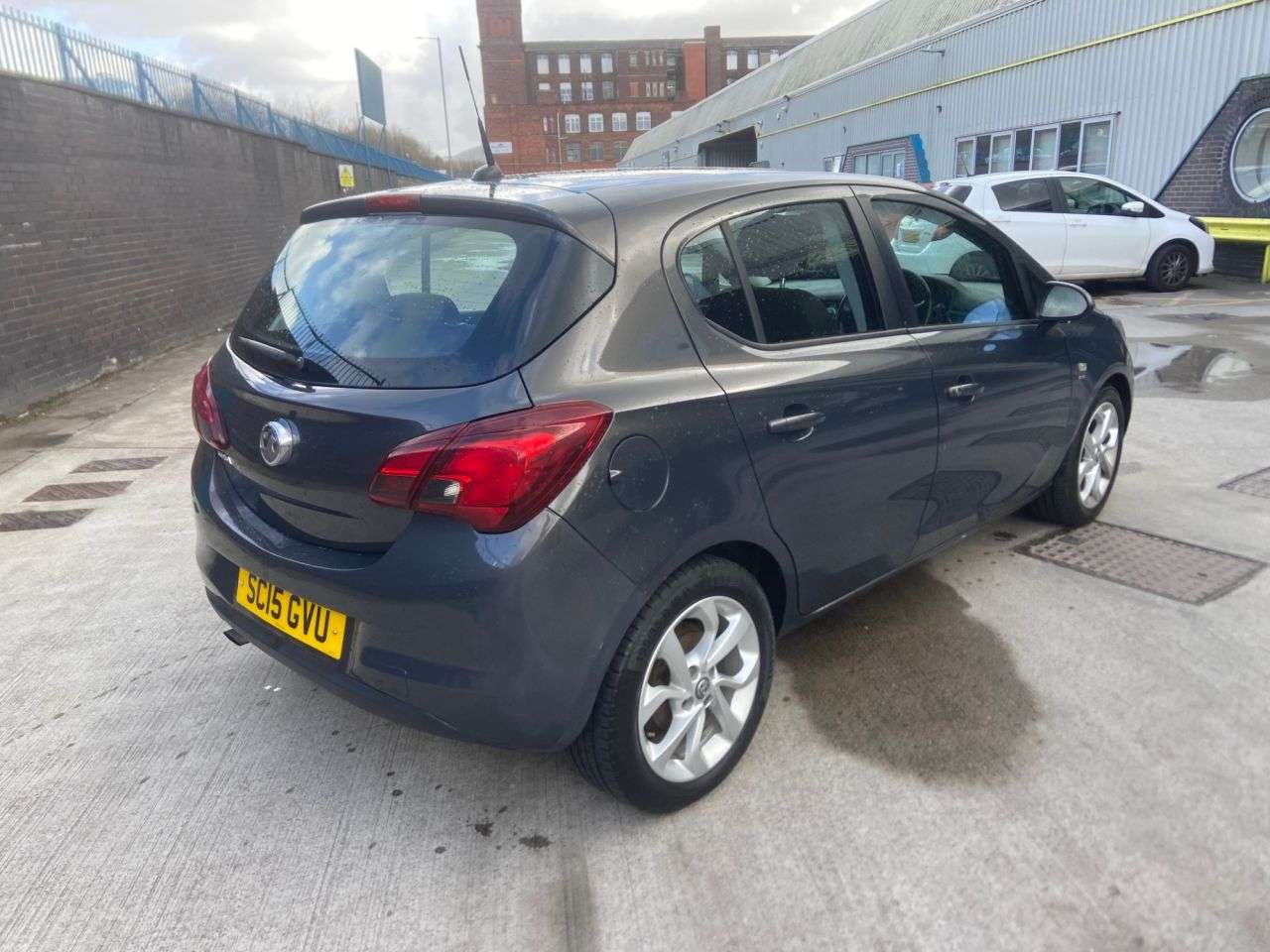 A 2015 VAUXHALL CORSA 1.4i ecoFLEX SRi Hatchback 5dr Petrol Manual Euro 6 (90 ps) A 2015 VAUXHALL CORSA 1.4i ecoFLEX SRi Hatchback 5dr Petrol Manual Euro 6 (90 ps)