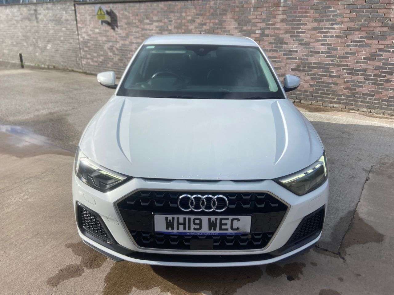 A 2019 AUDI A1 1.0 TFSI 30 Sport Sportback 5dr Petrol Manual Euro 6 (s/s) (116 ps) A 2019 AUDI A1 1.0 TFSI 30 Sport Sportback 5dr Petrol Manual Euro 6 (s/s) (116 ps)
