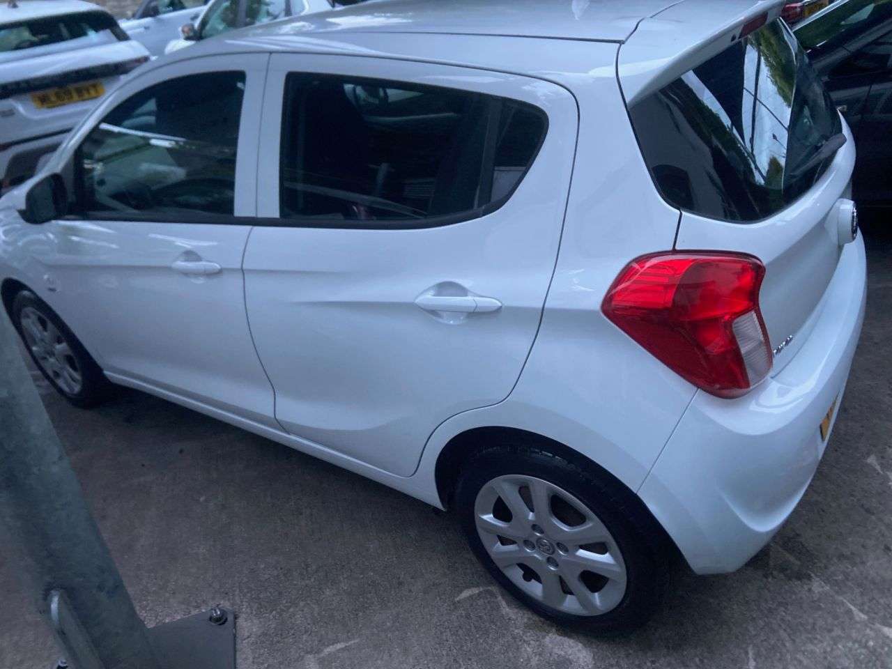 A 2016 VAUXHALL VIVA 1.0i SE Hatchback 5dr Petrol Manual Euro 6 (75 ps) A 2016 VAUXHALL VIVA 1.0i SE Hatchback 5dr Petrol Manual Euro 6 (75 ps)
