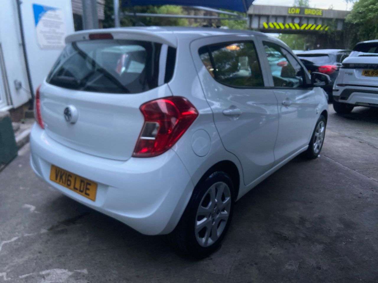 A 2016 VAUXHALL VIVA 1.0i SE Hatchback 5dr Petrol Manual Euro 6 (75 ps) A 2016 VAUXHALL VIVA 1.0i SE Hatchback 5dr Petrol Manual Euro 6 (75 ps)