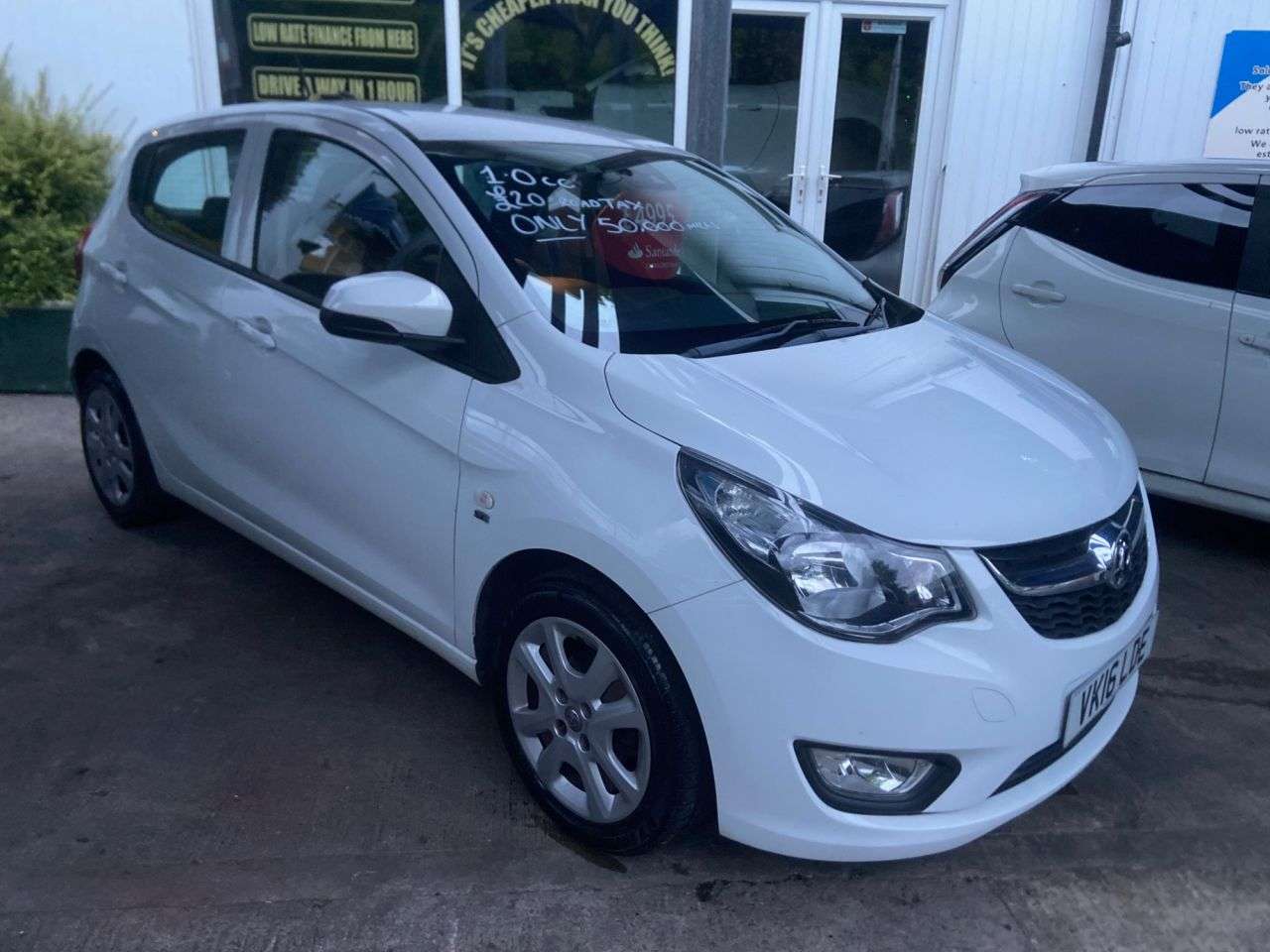 A 2016 VAUXHALL VIVA 1.0i SE Hatchback 5dr Petrol Manual Euro 6 (75 ps) A 2016 VAUXHALL VIVA 1.0i SE Hatchback 5dr Petrol Manual Euro 6 (75 ps)