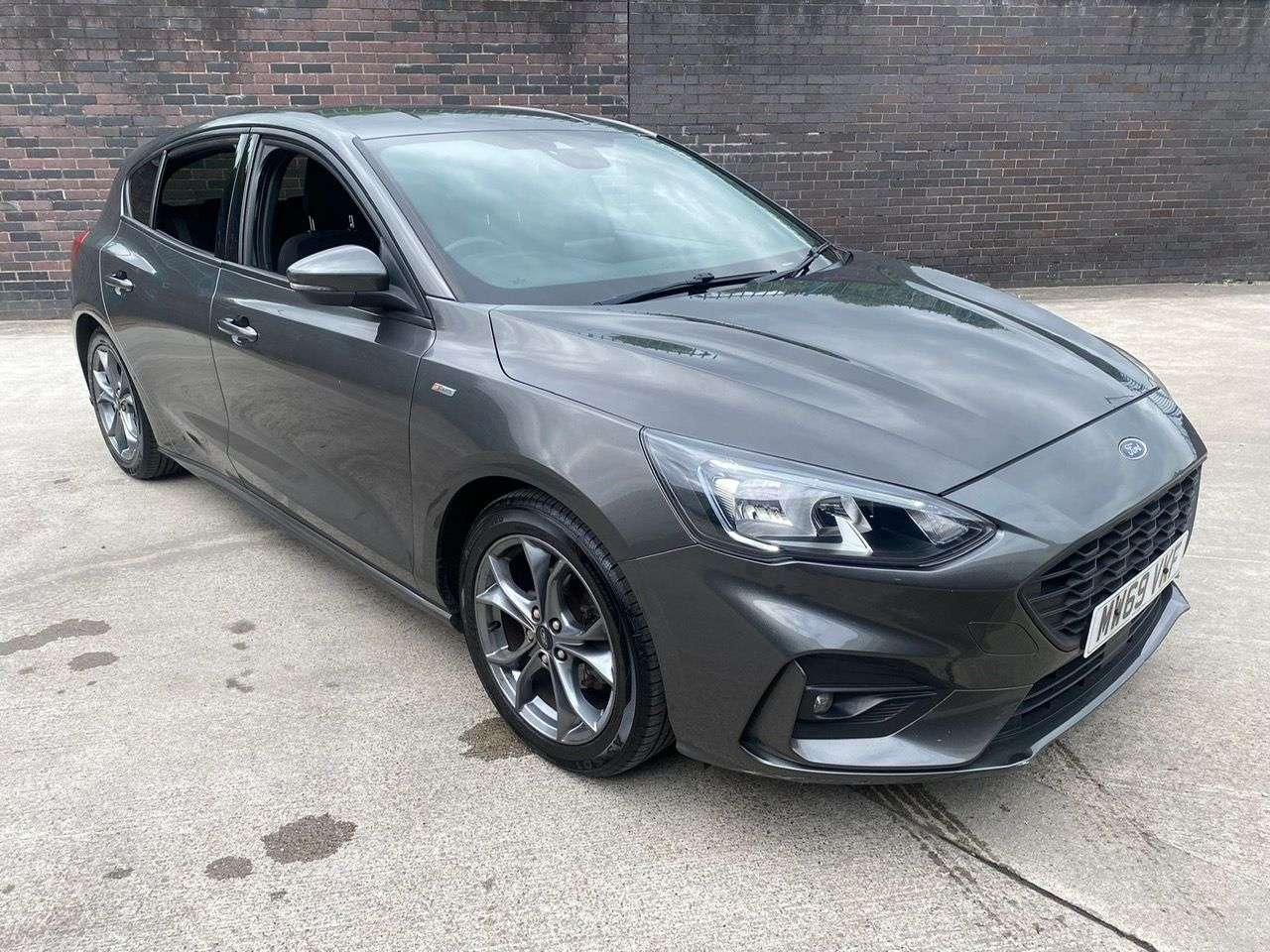 A 2019 FORD FOCUS 1.0T EcoBoost ST-Line Hatchback 5dr Petrol Manual Euro 6 (s/s) (125 ps) A 2019 FORD FOCUS 1.0T EcoBoost ST-Line Hatchback 5dr Petrol Manual Euro 6 (s/s) (125 ps)