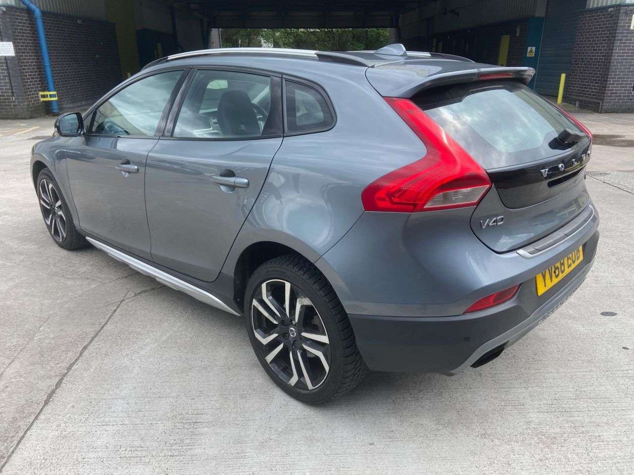 2019 VOLVO V40 CROSS COUNTRY 2019 VOLVO V40 CROSS COUNTRY