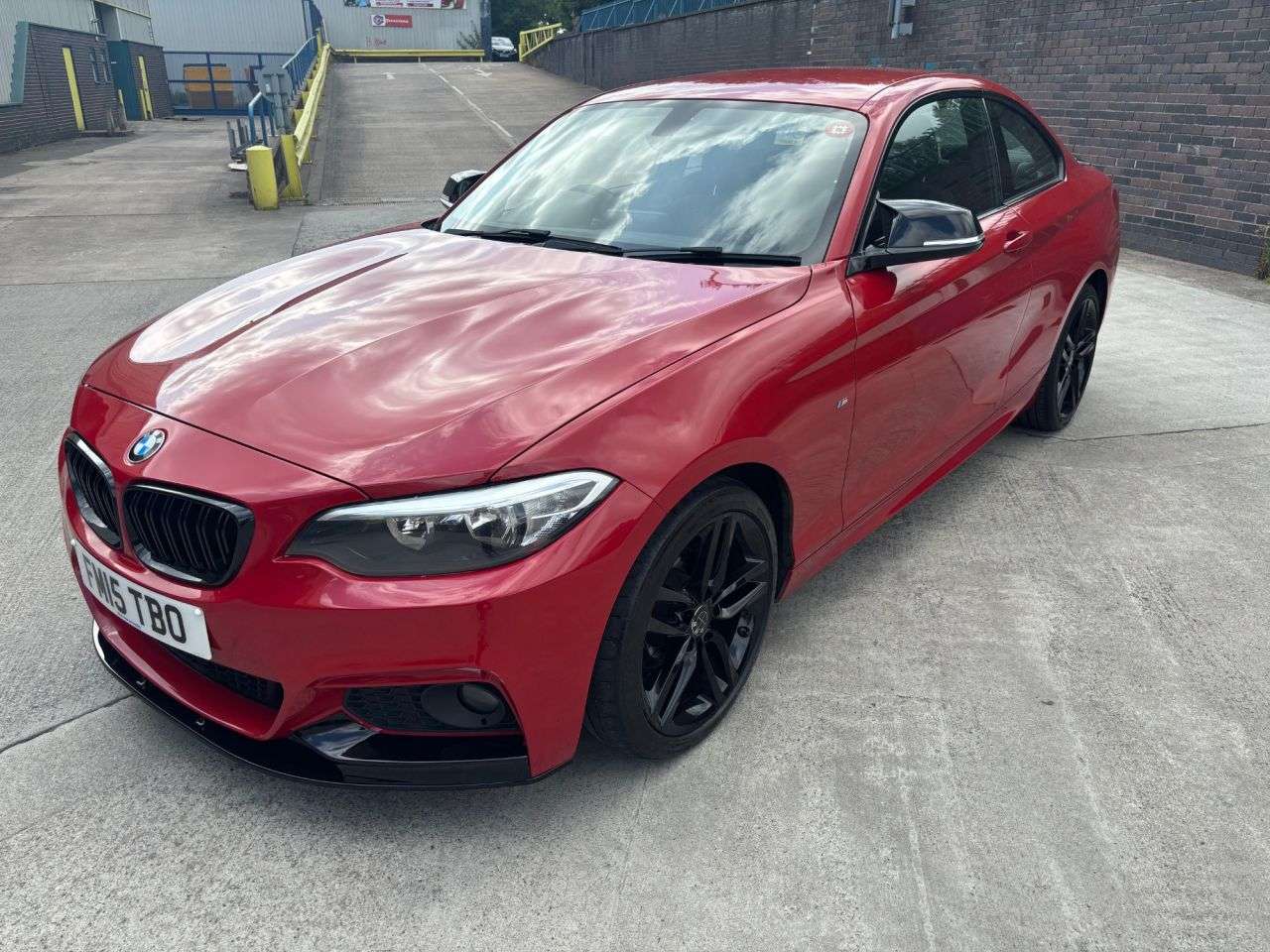 A 2015 BMW 2 SERIES 2.0 218d M Sport Coupe 2dr Diesel Manual Euro 6 (s/s) (150 ps) A 2015 BMW 2 SERIES 2.0 218d M Sport Coupe 2dr Diesel Manual Euro 6 (s/s) (150 ps)