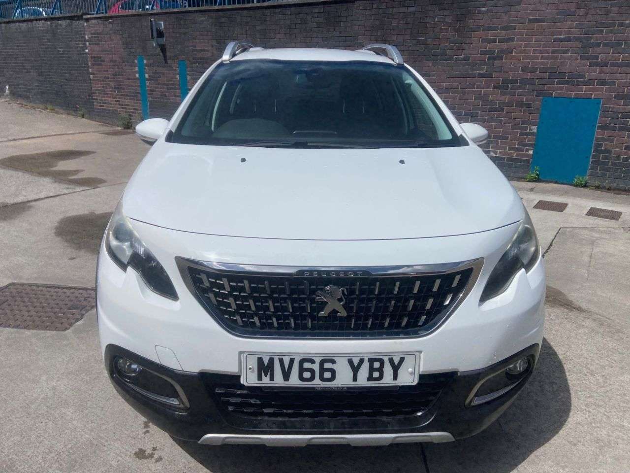 A 2016 PEUGEOT 2008 1.2 PureTech Allure SUV 5dr Petrol Manual Euro 6 (82 ps) A 2016 PEUGEOT 2008 1.2 PureTech Allure SUV 5dr Petrol Manual Euro 6 (82 ps)