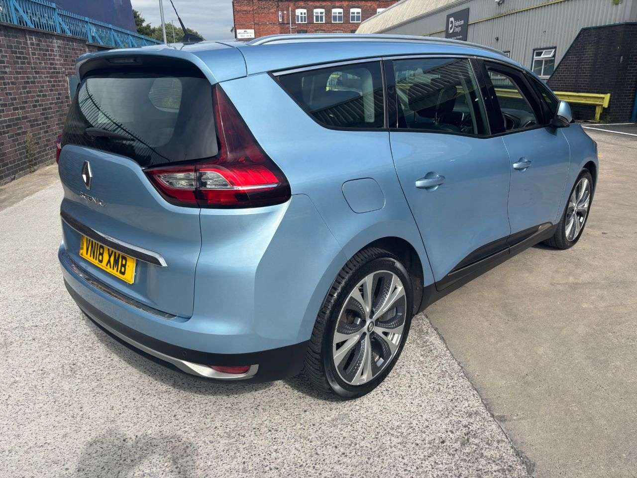 A 2018 RENAULT GRAND SCENIC 1.6 dCi Dynamique Nav MPV 5dr Diesel Manual Euro 6 (s/s) (130 ps) A 2018 RENAULT GRAND SCENIC 1.6 dCi Dynamique Nav MPV 5dr Diesel Manual Euro 6 (s/s) (130 ps)