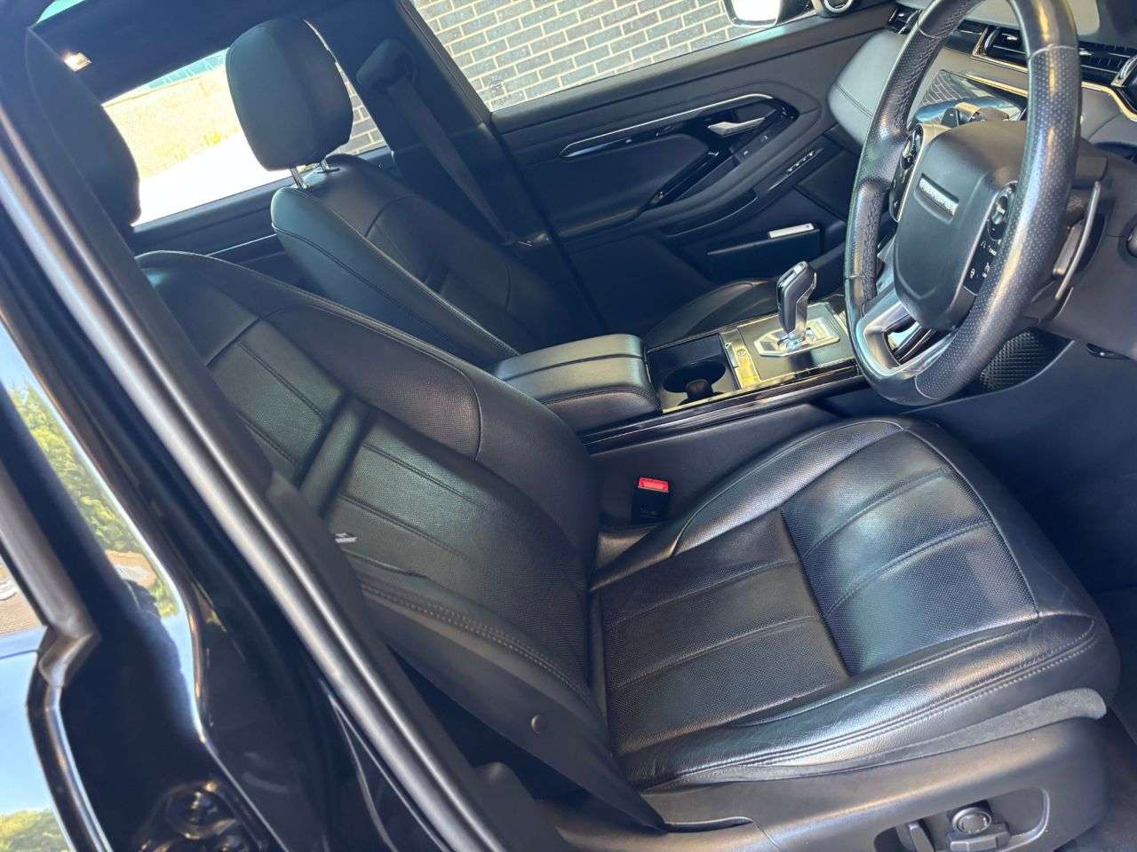 2019 LAND ROVER RANGE ROVER EVOQUE 2019 LAND ROVER RANGE ROVER EVOQUE